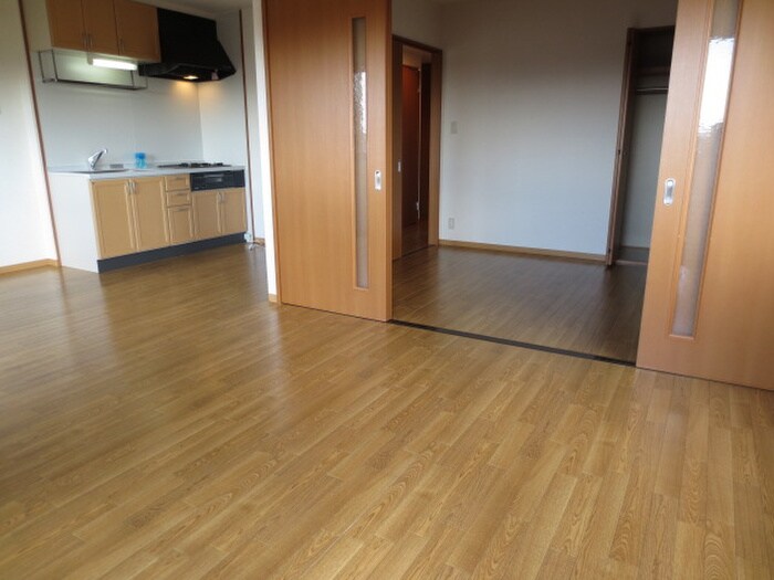 物件内観写真8　(居室)