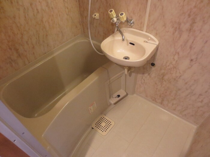 物件内観写真12　(バス／シャワールーム等)