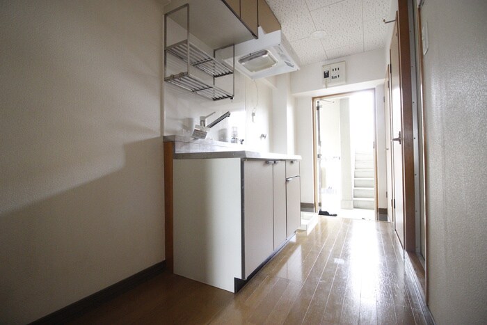 物件内観写真17　(廊下)