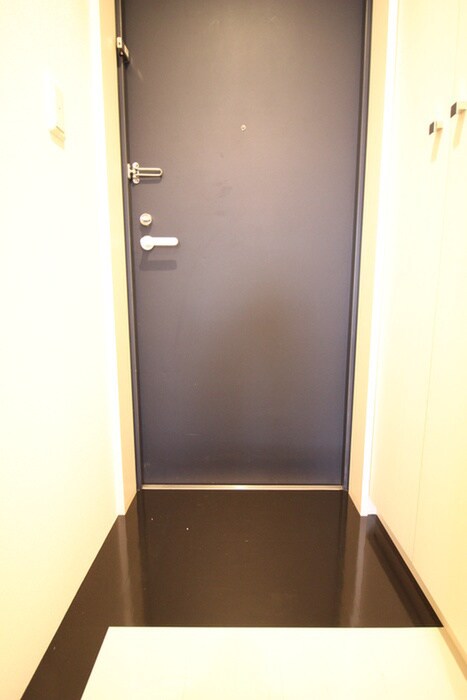 物件内観写真18　(玄関)