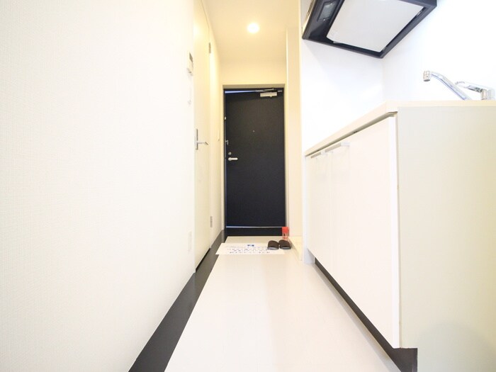 物件内観写真20　(廊下)