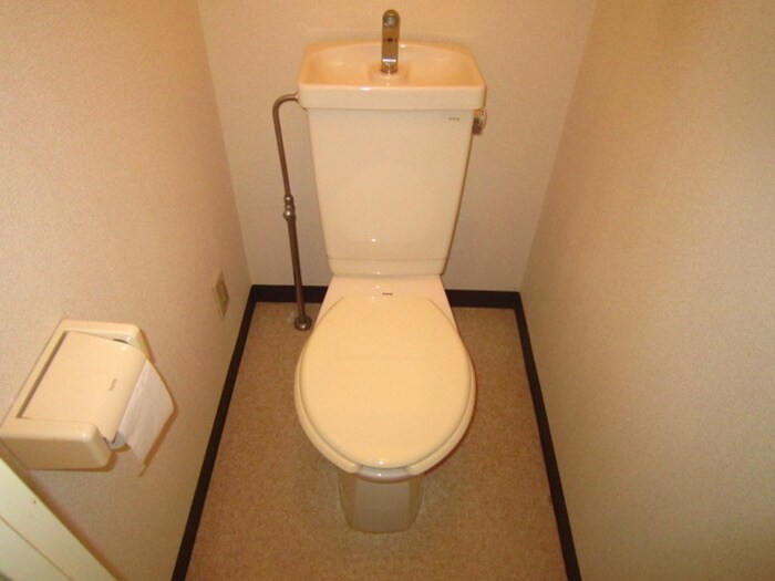 物件内観写真14　(トイレ)