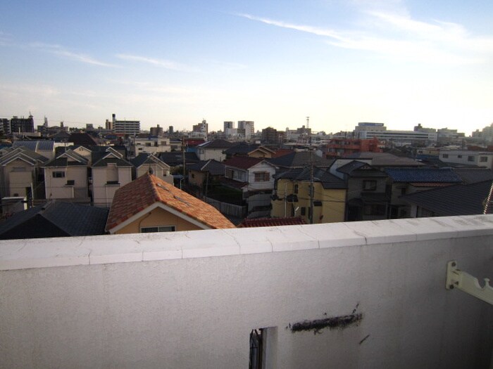 物件内観写真16　(室内からの展望)