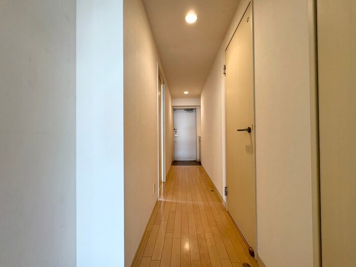 物件内観写真18　(廊下)