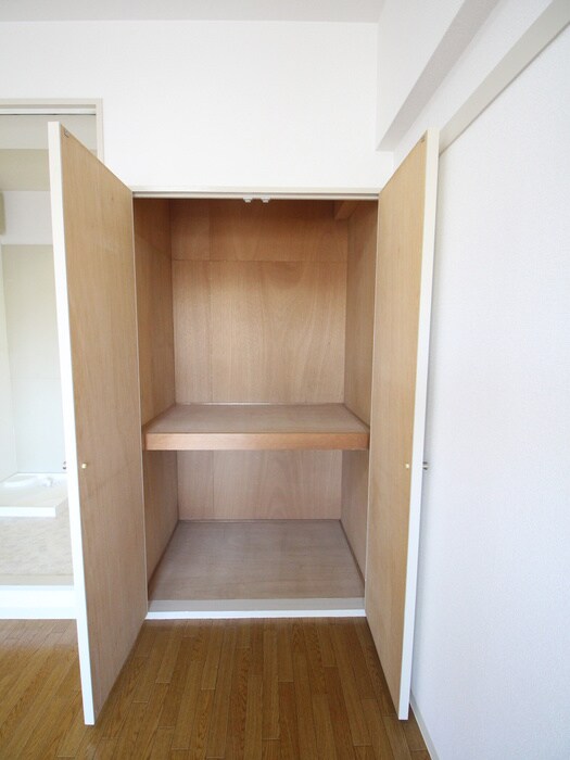 物件内観写真13　(収納)