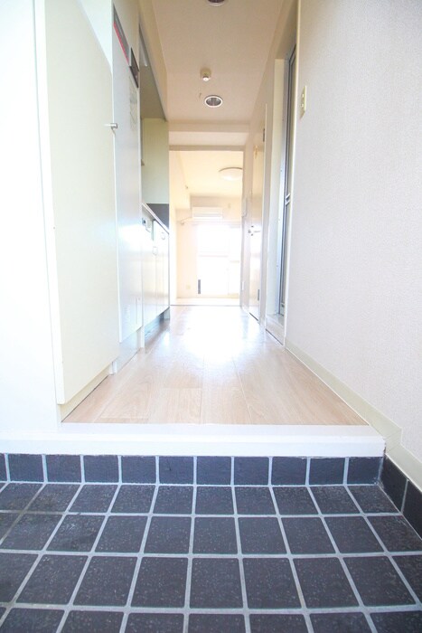 物件内観写真14　(玄関)