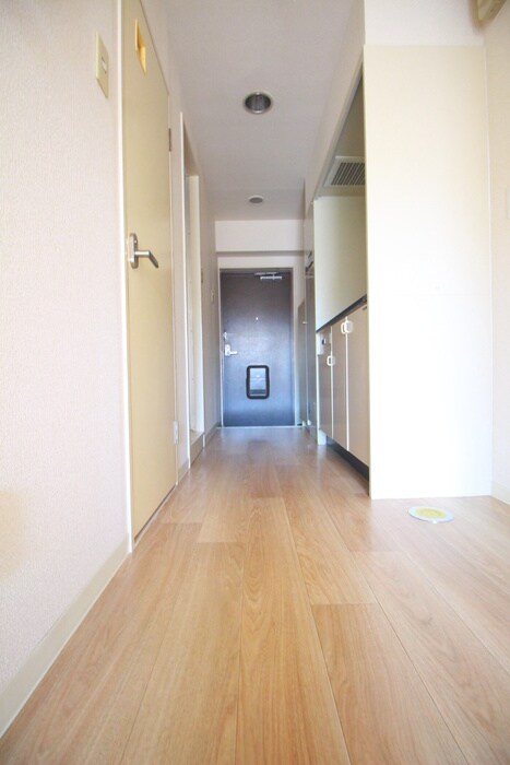 物件内観写真19　(廊下)