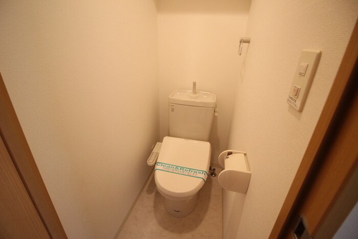 物件内観写真11　(トイレ)