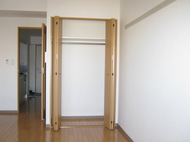 物件内観写真14　(収納)