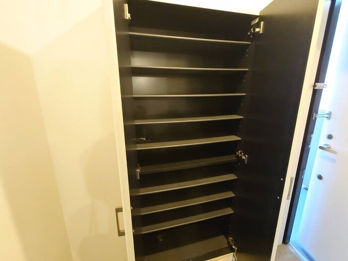 物件内観写真14　(靴箱)