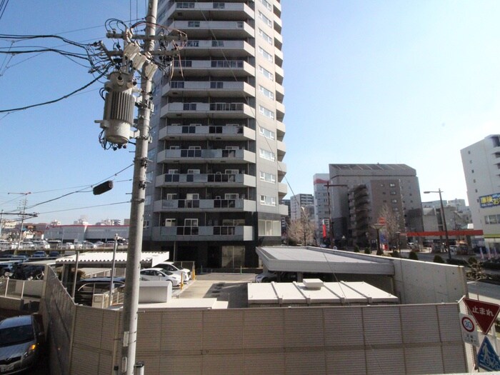 物件内観写真16　(室内からの展望)