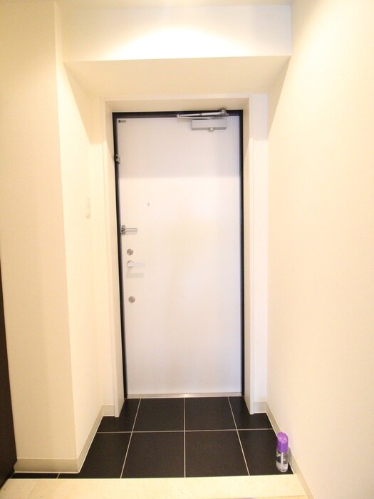 物件内観写真21　(玄関)