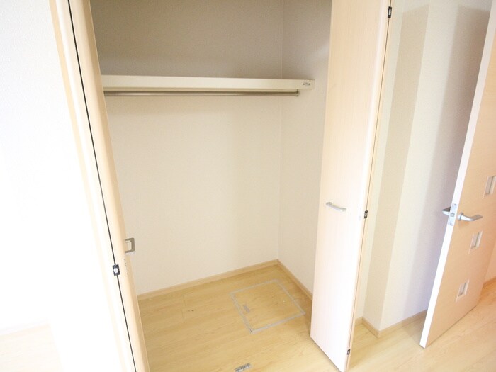 物件内観写真14　(収納)