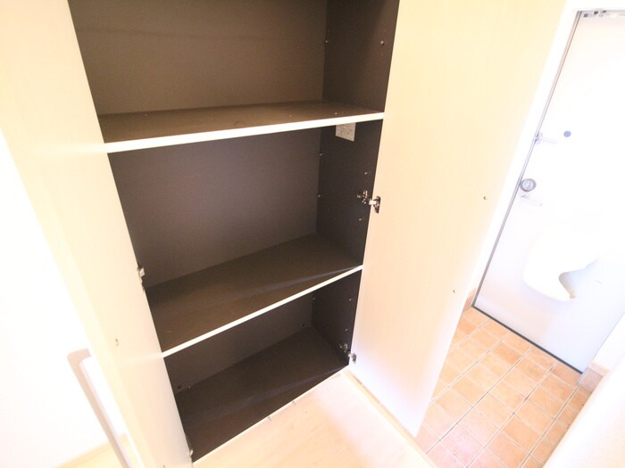 物件内観写真18　(靴箱)