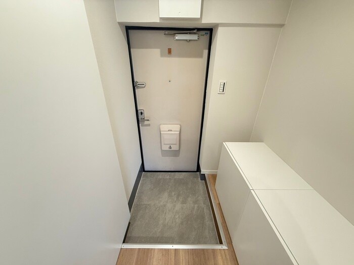 物件内観写真18　(玄関)