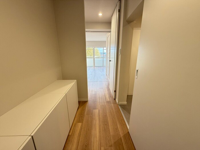 物件内観写真19　(廊下)