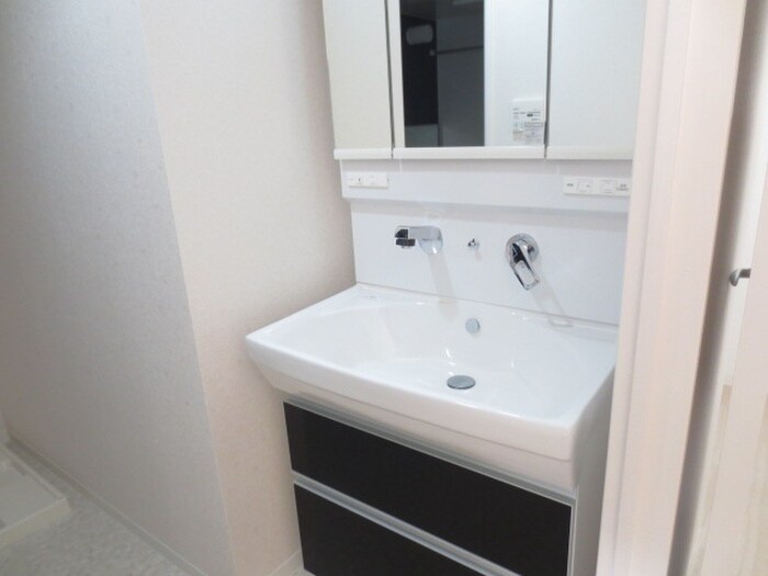 物件内観写真9　(洗面)