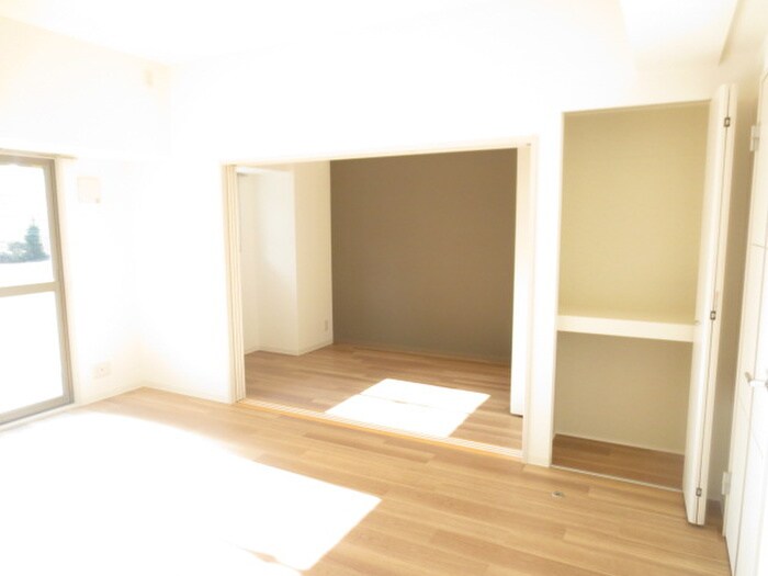 物件内観写真14　(収納)