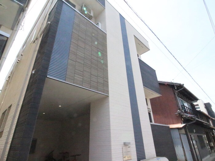 物件外観写真3　(外観写真)