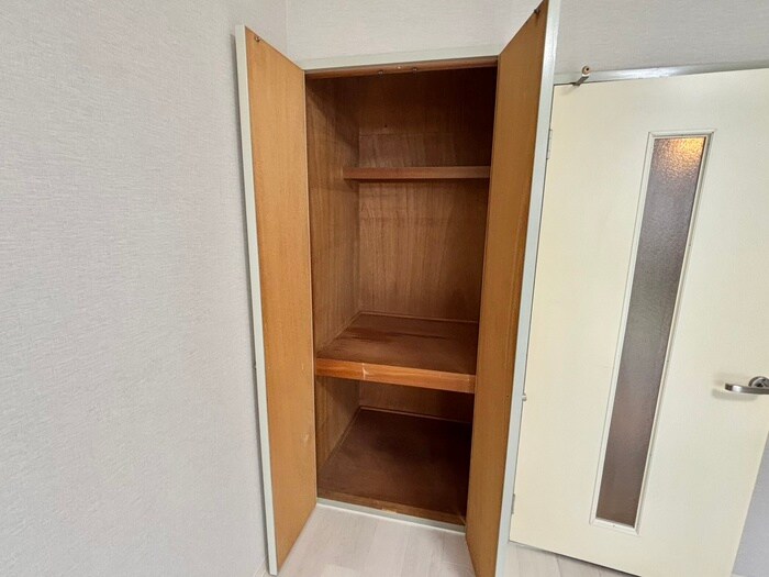 物件内観写真13　(収納)
