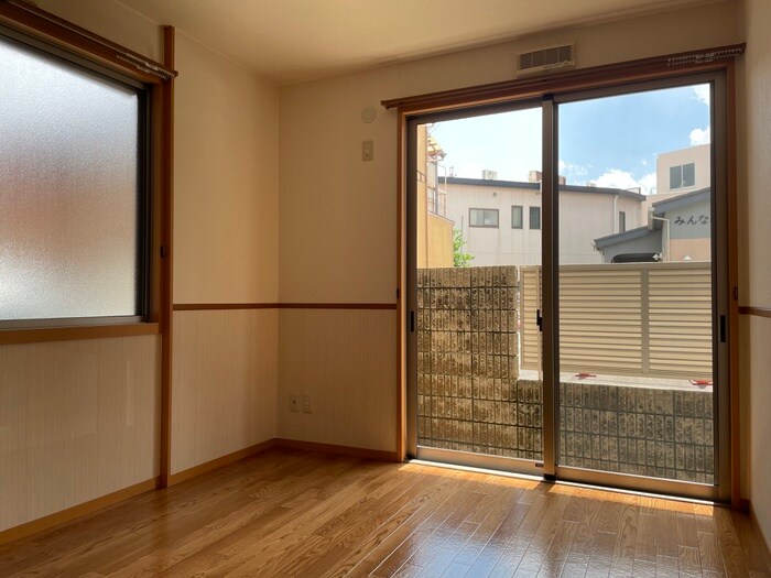 物件内観写真10　(居室)