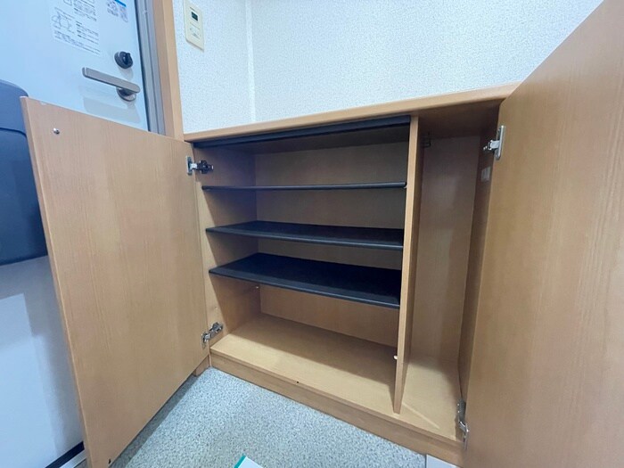 物件内観写真18　(靴箱)
