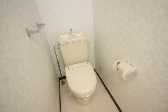 物件内観写真14　(トイレ)