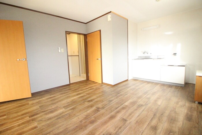 物件内観写真8　(居室)