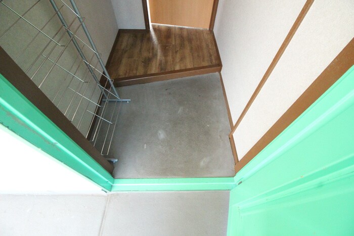 物件内観写真17　(玄関)