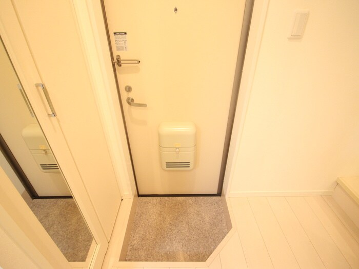物件内観写真15　(玄関)
