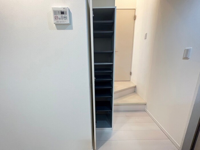 物件内観写真17　(靴箱)
