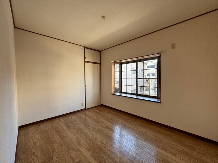 物件内観写真8　(居室)