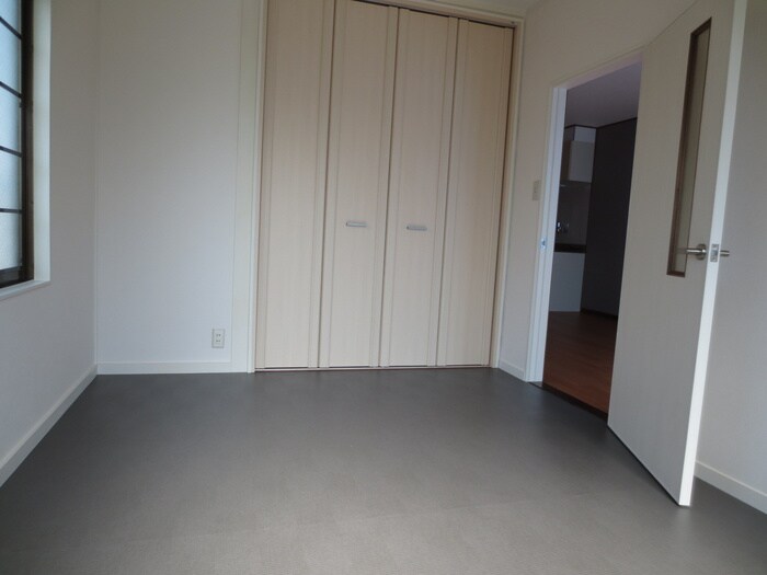 物件内観写真13　(居室)