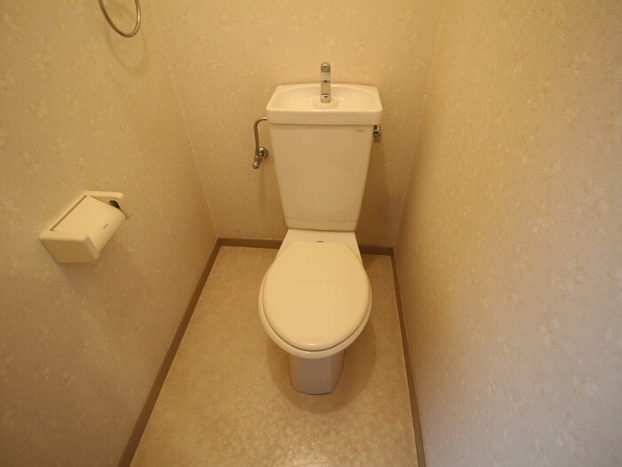 物件内観写真11　(トイレ)