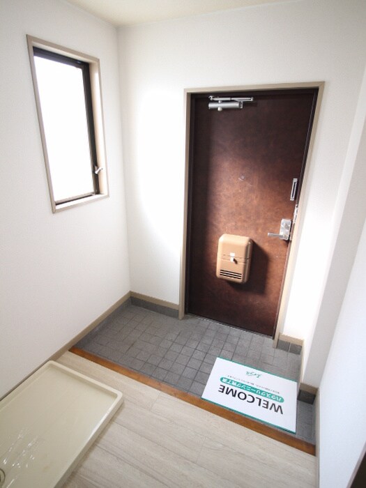 物件内観写真17　(玄関)