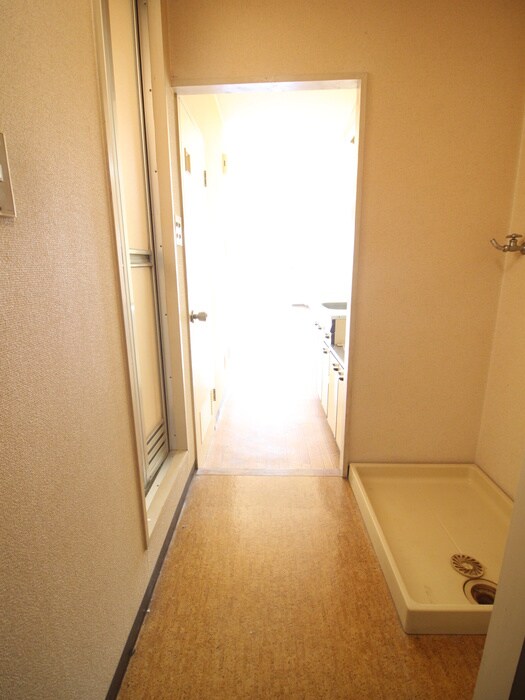 物件内観写真18　(廊下)