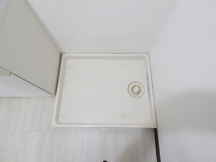 物件内観写真15　(洗濯機置場)