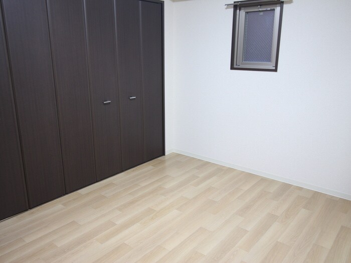 物件内観写真18　(居室)