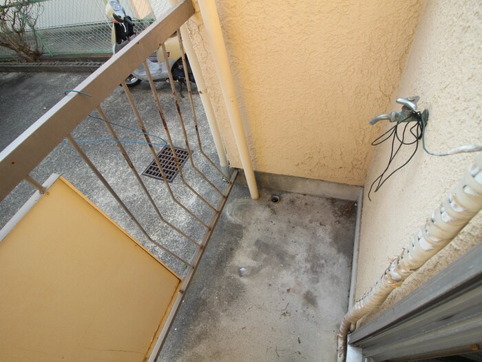 物件内観写真15　(洗濯機置場)