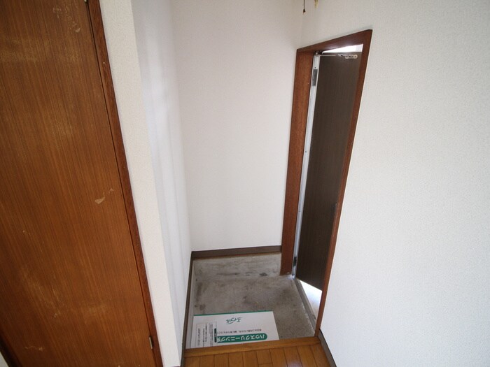 物件内観写真22　(玄関)