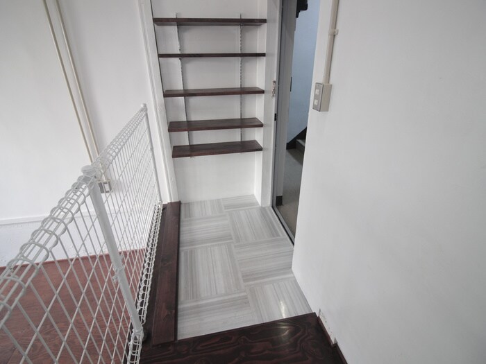 物件内観写真17　(玄関)