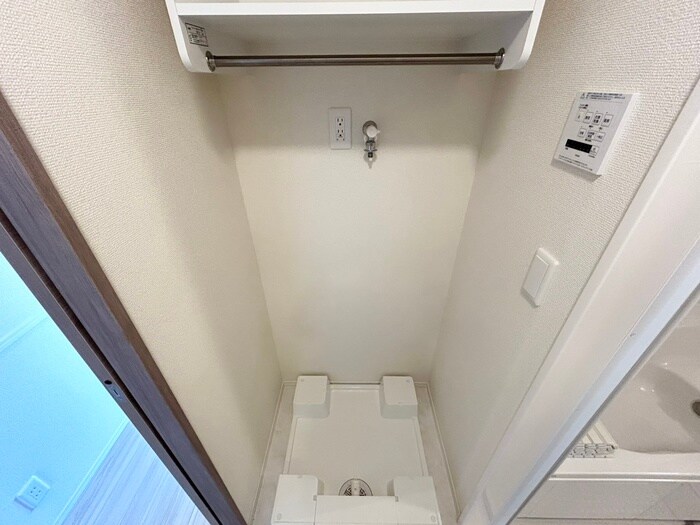 物件内観写真17　(洗濯機置場)