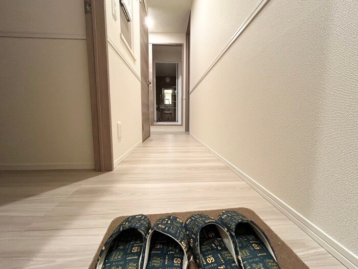 物件内観写真18　(廊下)