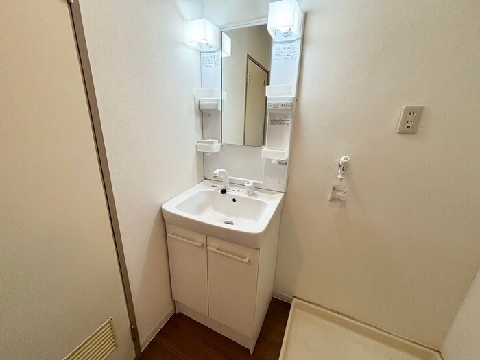 物件内観写真10　(洗面)