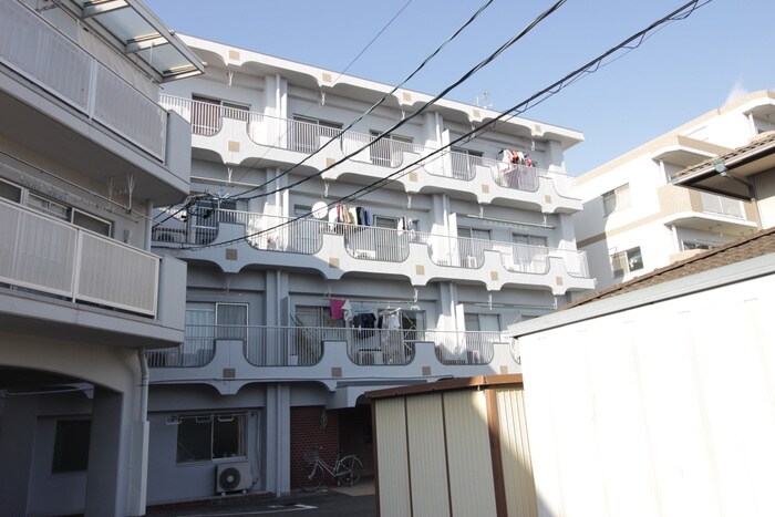 物件外観写真6　(外観写真)