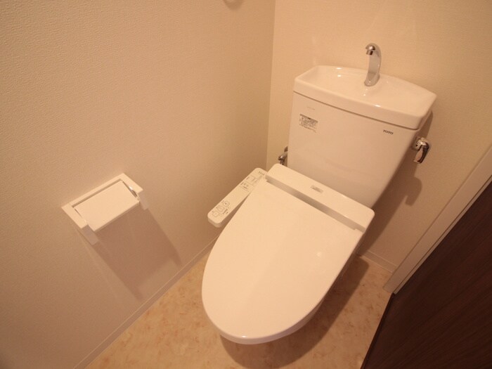 物件内観写真15　(トイレ)