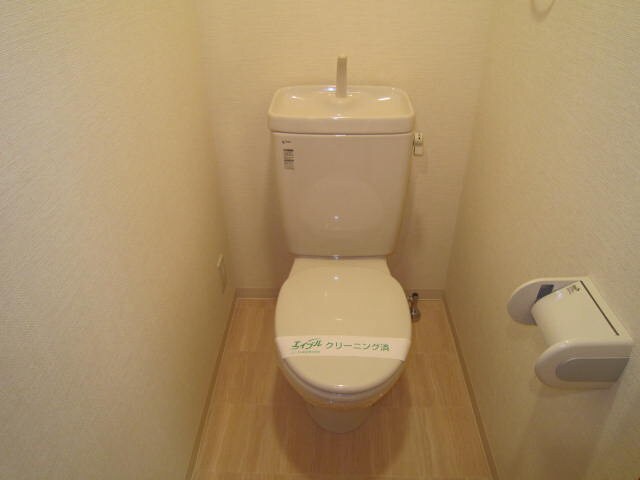 物件内観写真14　(トイレ)