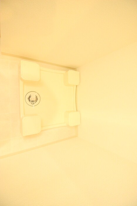 物件内観写真9　(洗濯機置場)