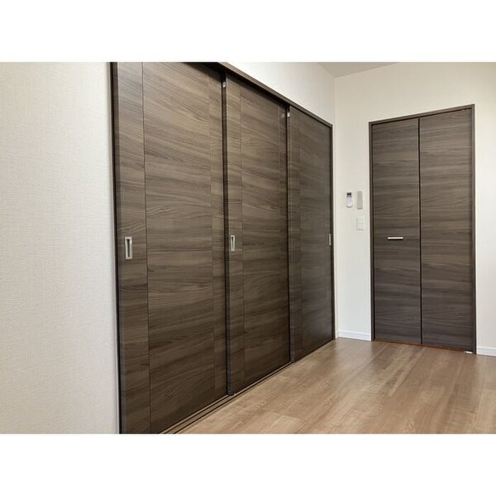 物件内観写真10　(居室)