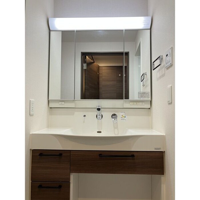 物件内観写真14　(洗面)